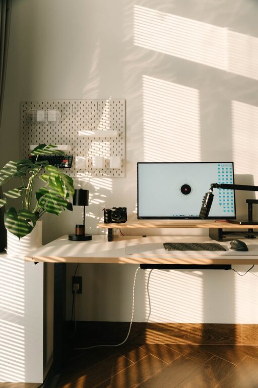 Simple Tips to Create a Cozy and Inviting Home Workspace